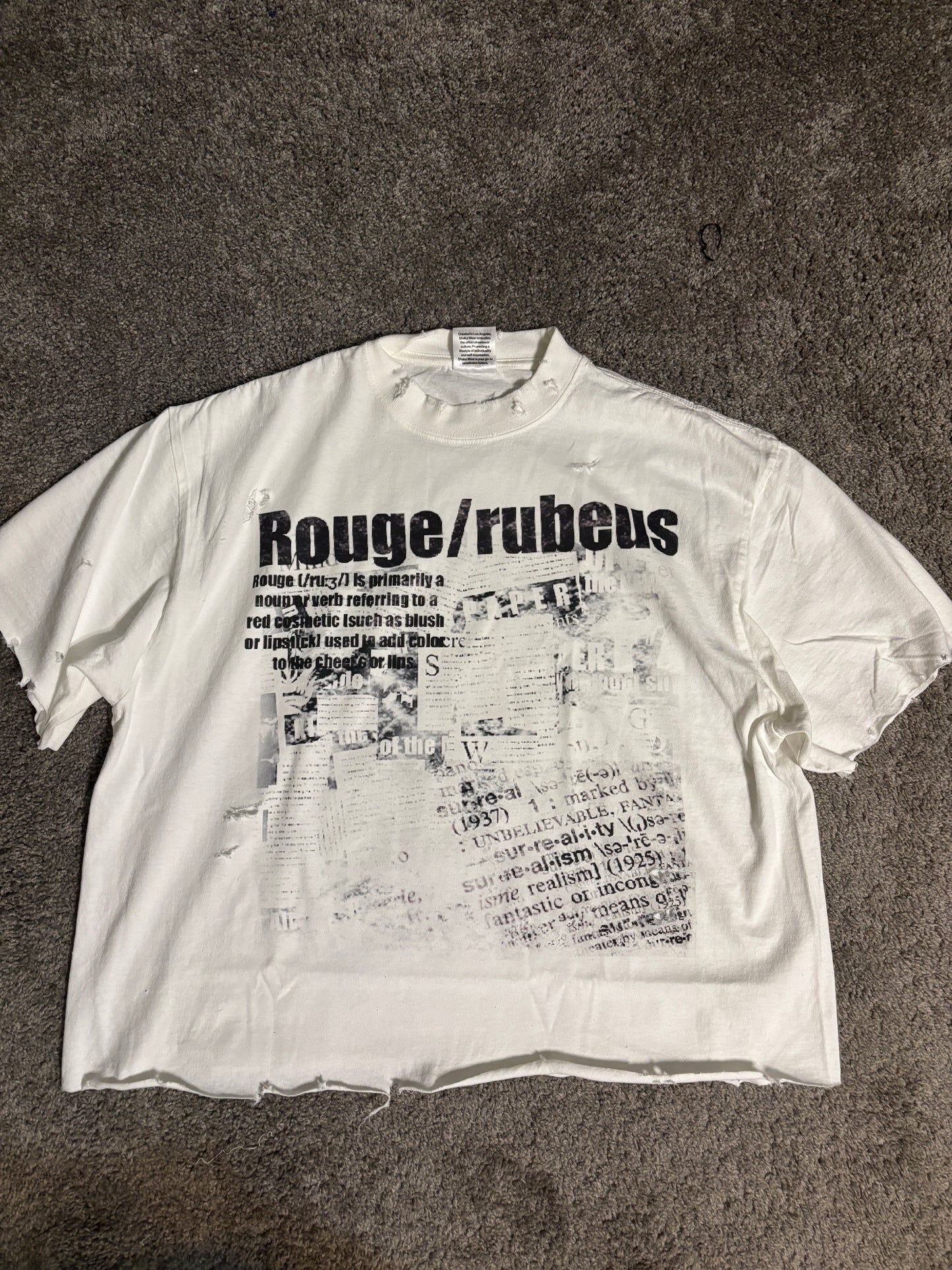 ROUGE NEWSPAPER TEE