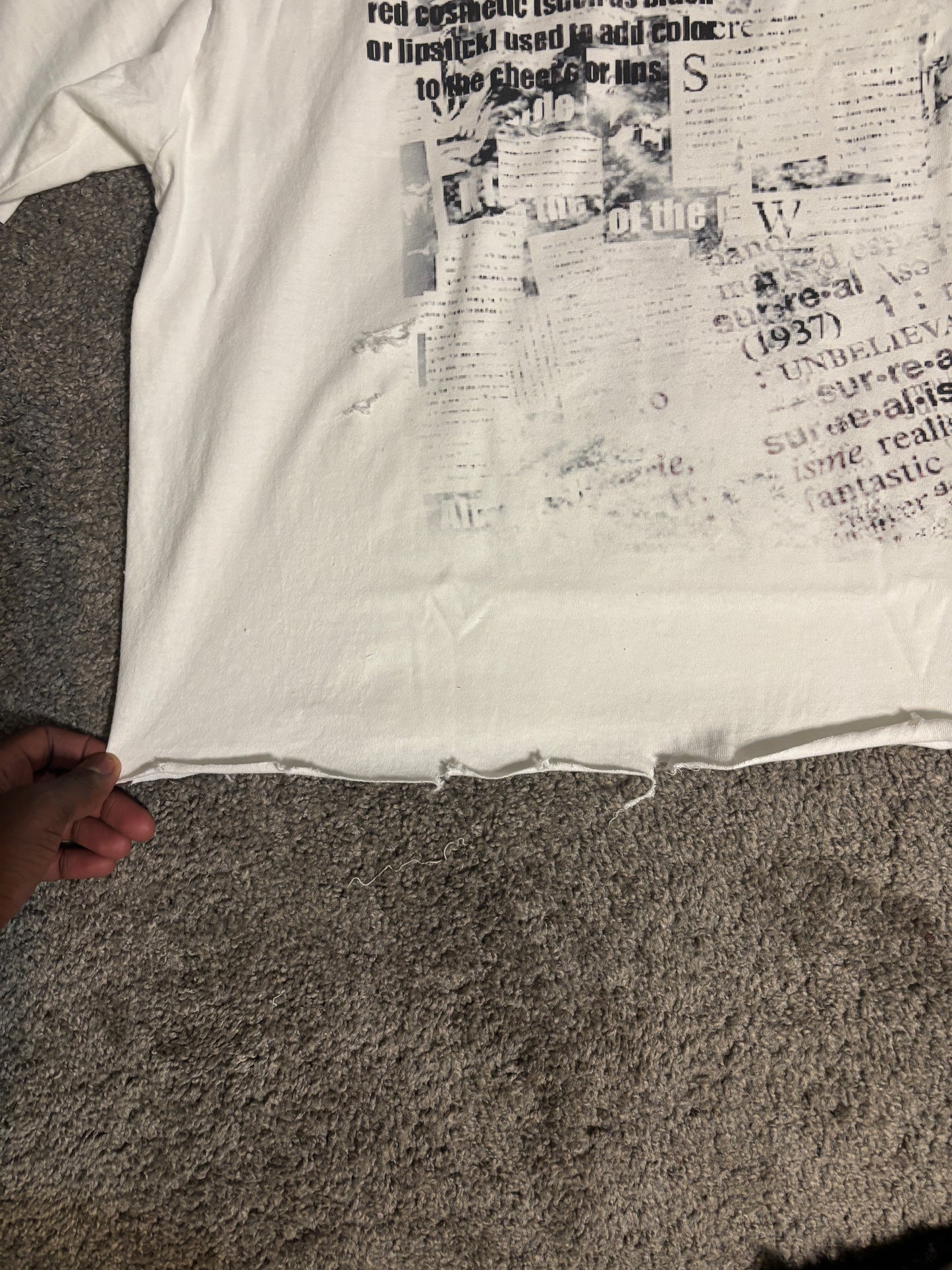 ROUGE NEWSPAPER TEE